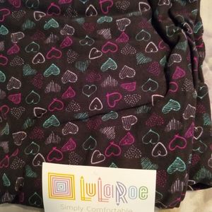 Nwt black with hearts one size lularoe leggings